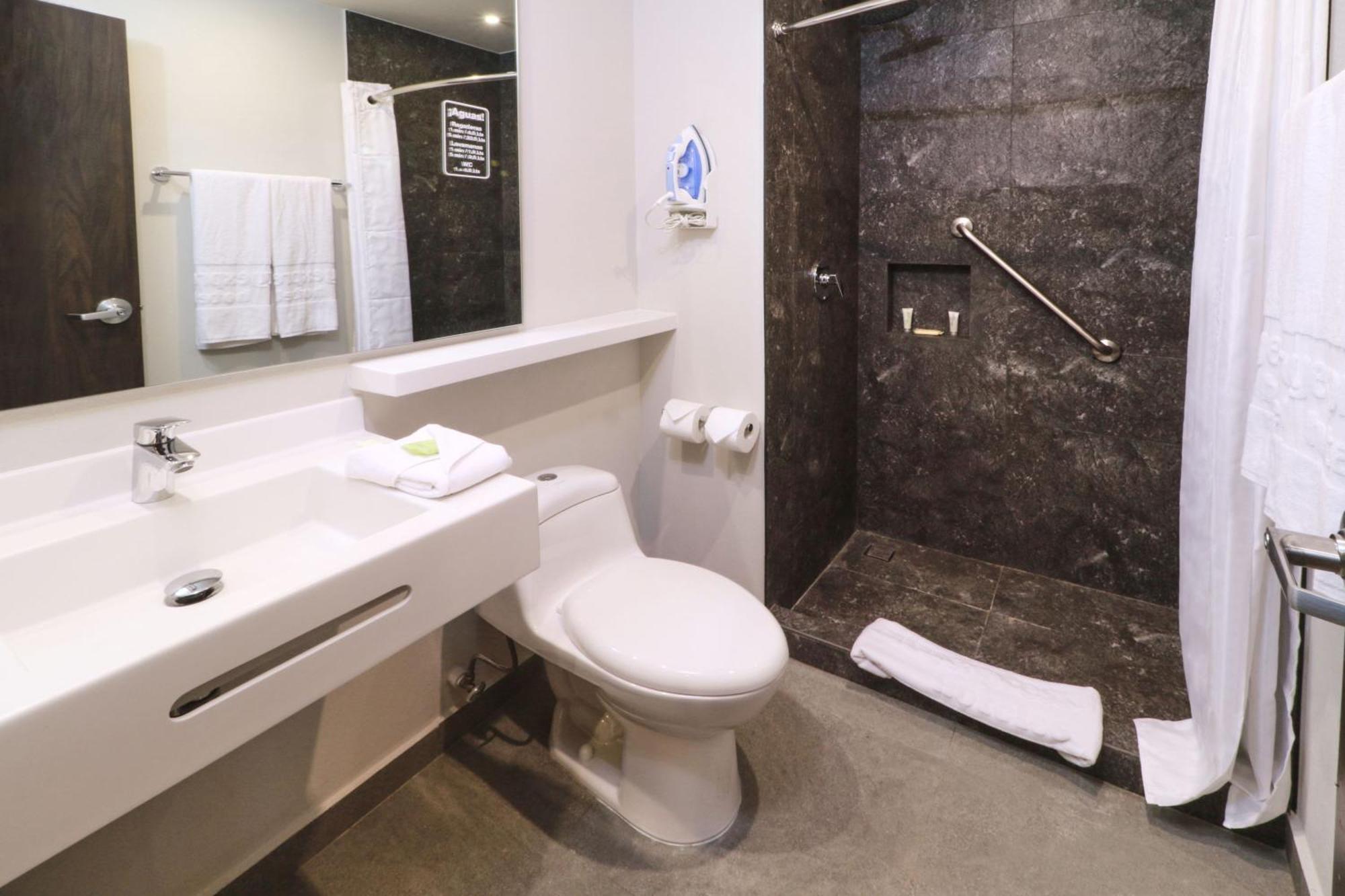 City Express By Marriott Monterrey Universidad ภายนอก รูปภาพ