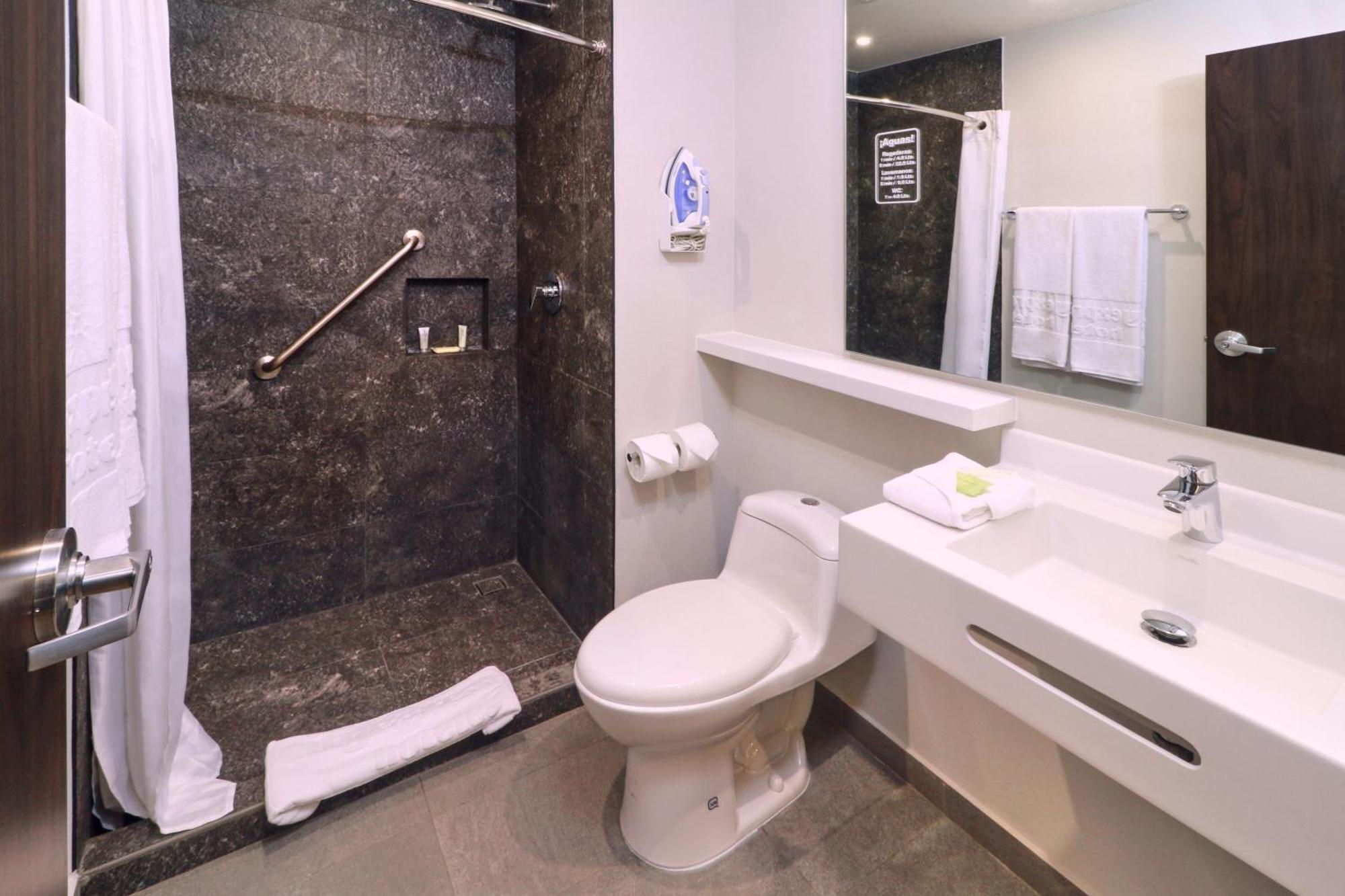 City Express By Marriott Monterrey Universidad ภายนอก รูปภาพ